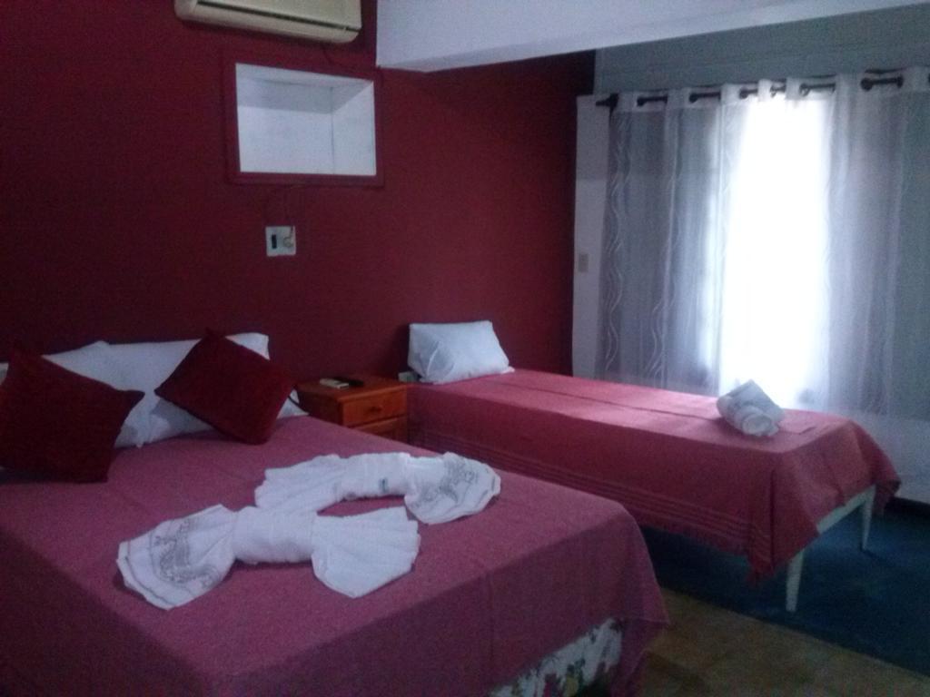 Petit Hotel Caraguata Пуэрто-Игуасу Экстерьер фото