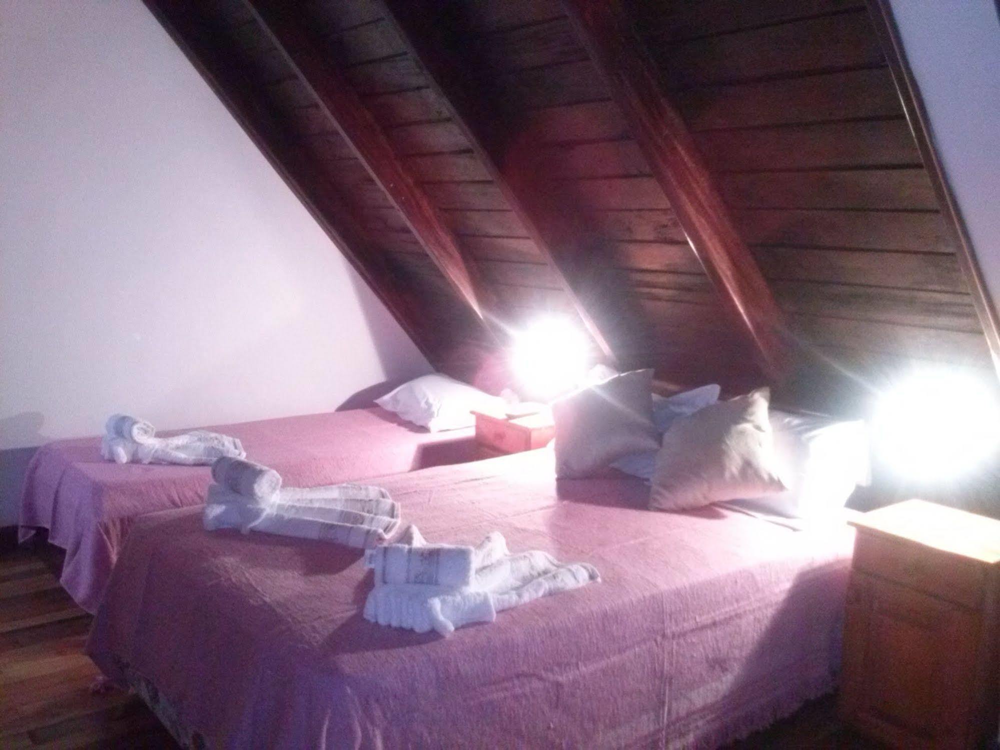 Petit Hotel Caraguata Пуэрто-Игуасу Экстерьер фото