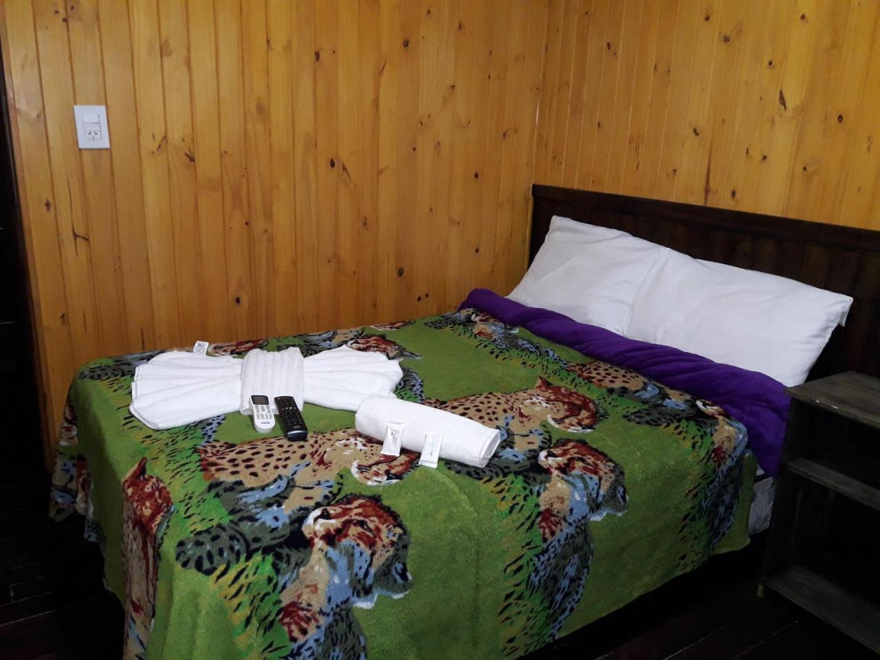 Petit Hotel Caraguata Пуэрто-Игуасу Экстерьер фото