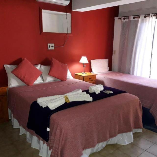 Petit Hotel Caraguata Пуэрто-Игуасу Экстерьер фото